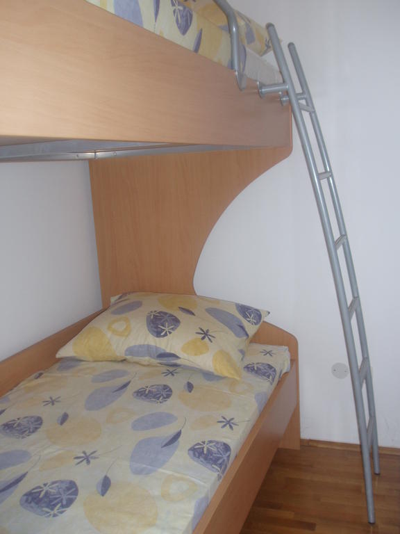 Apartments Romana Slatine Cameră foto