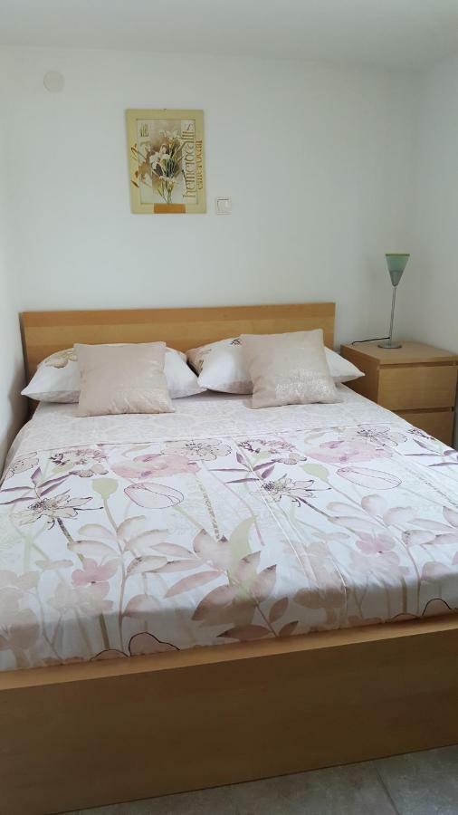 Apartments Romana Slatine Exterior foto